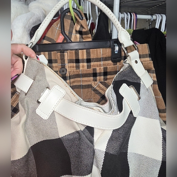 ❄️❄️❄️❄️ NEED GONE LIKE NEW Burberry Bag  MegA Check Nova Leather Buckle Hobo - Picture 8 of 16